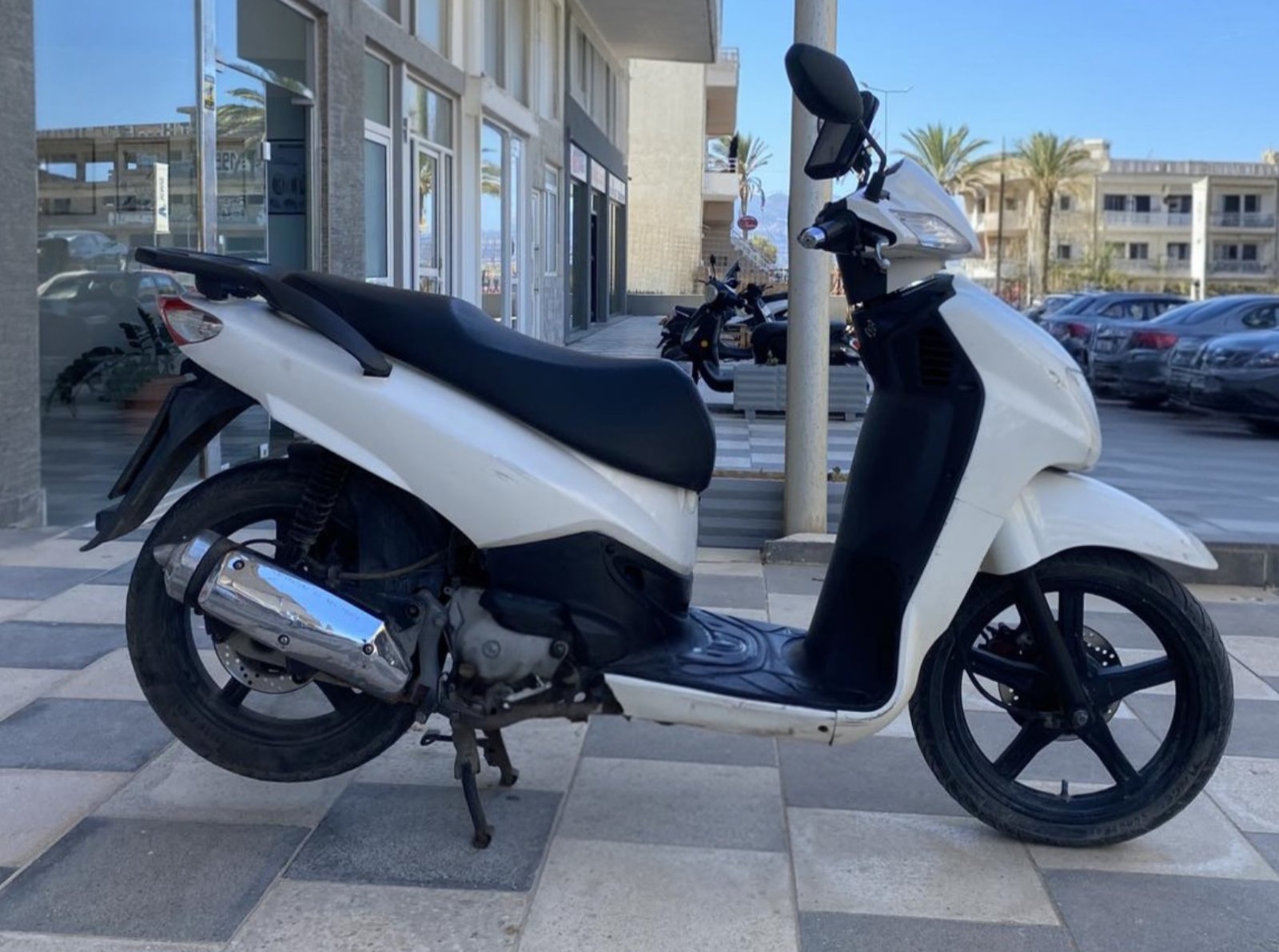 SYM HD200i 2010 - 4